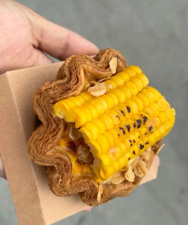 钱坛子 吃不起的玉米蛋挞，到底谁在买？