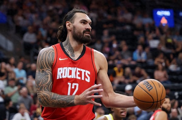 钱投网 火箭双加时憾负雷霆! 杜兰特自责关键失误, 防守坚韧赢得尊重